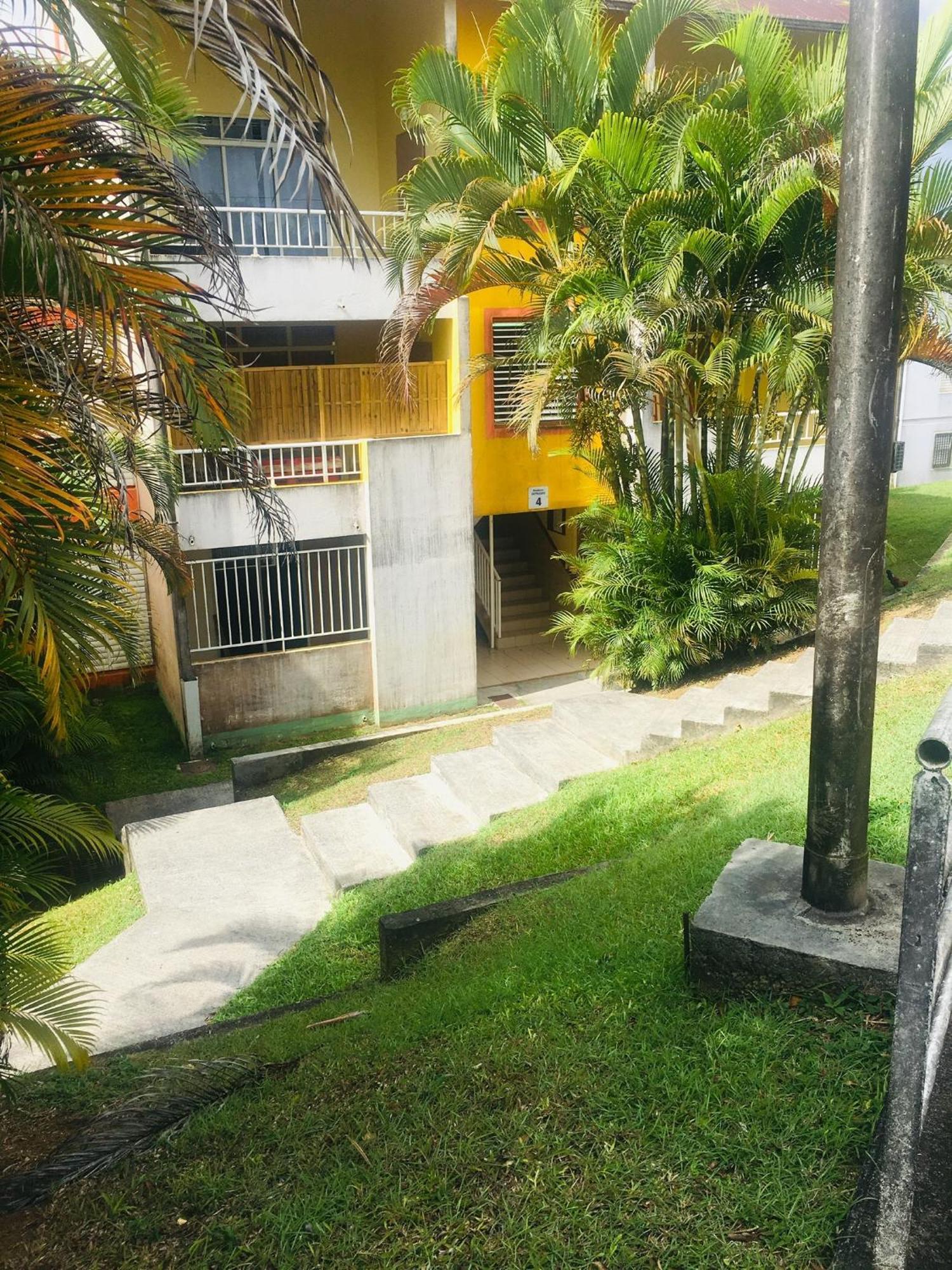 L'Appart Spa Privé, jacuzzi et sauna, accès exclusif Sainte-Rose Extérieur photo