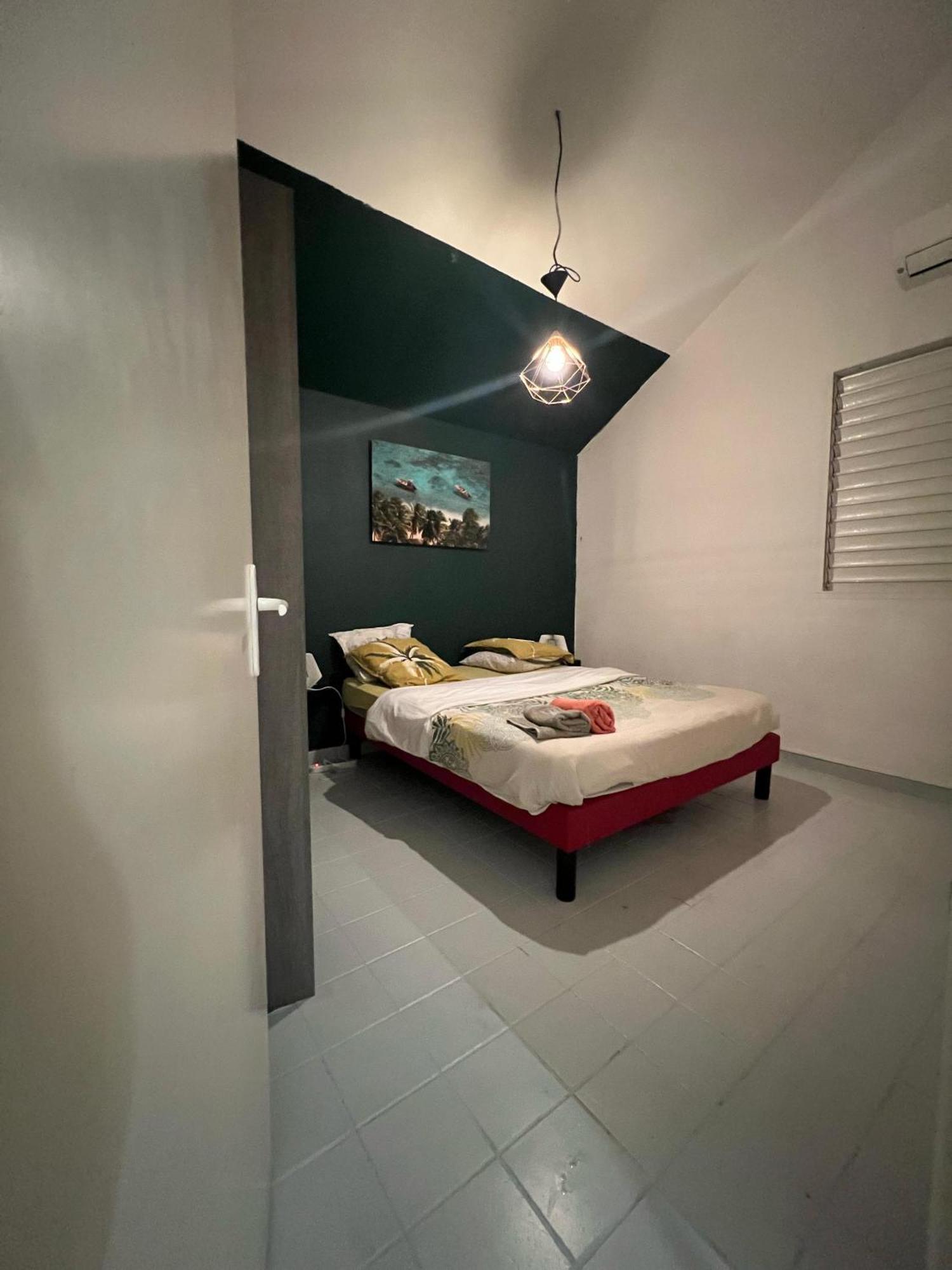 L'Appart Spa Privé, jacuzzi et sauna, accès exclusif Sainte-Rose Extérieur photo