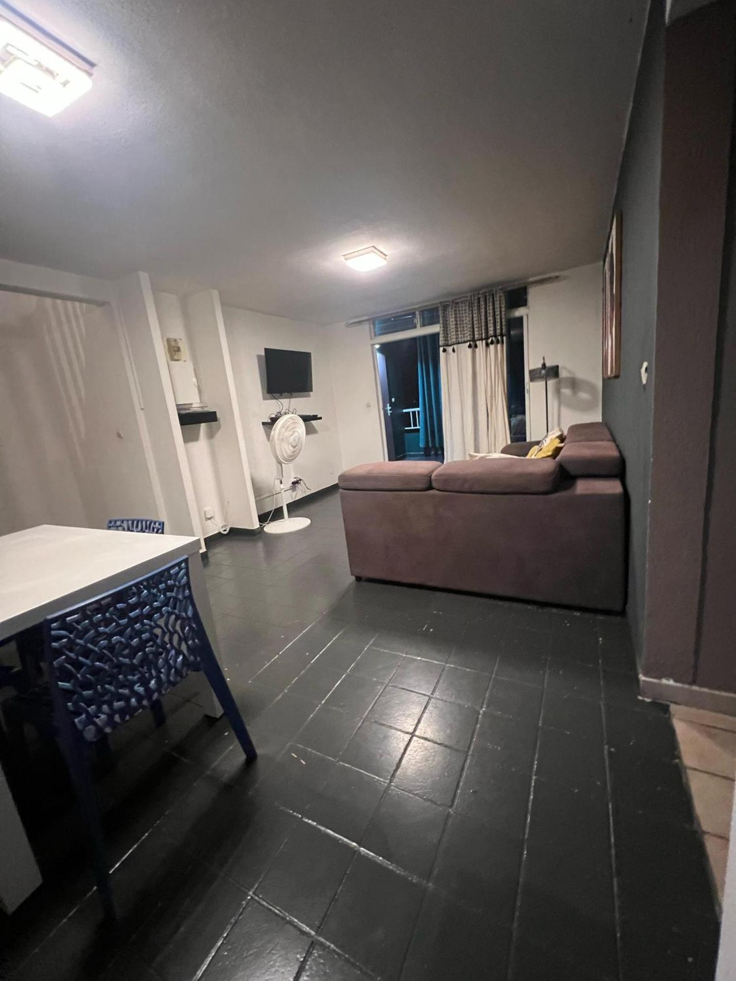 L'Appart Spa Privé, jacuzzi et sauna, accès exclusif Sainte-Rose Extérieur photo
